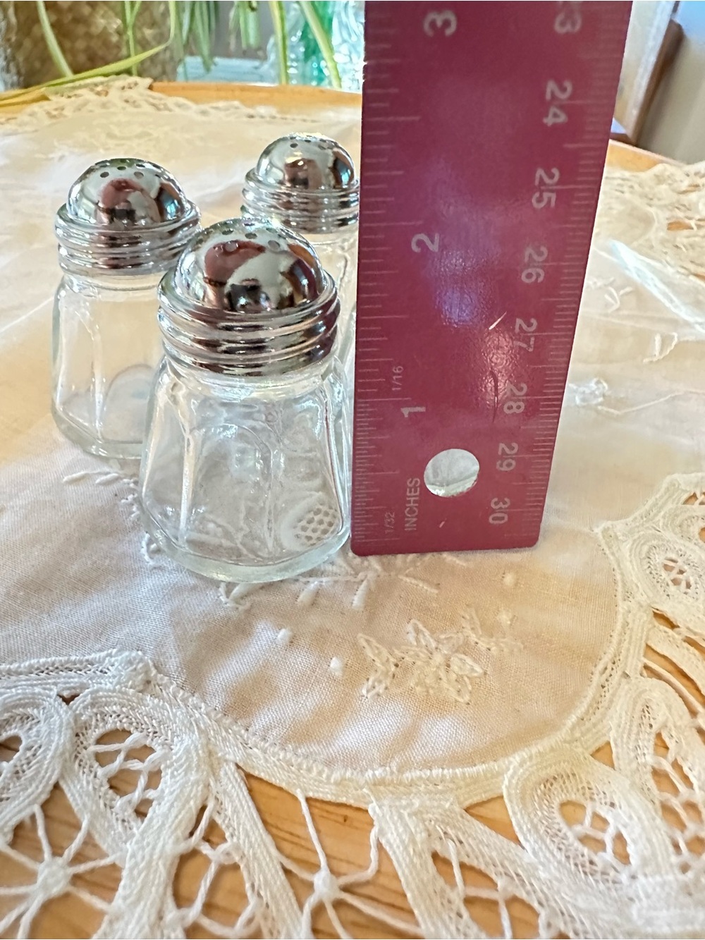Vintage Set 4 Clear Glass Salt Pepper Shakers Chrome Mushroom Lids - Picture 3 of 5